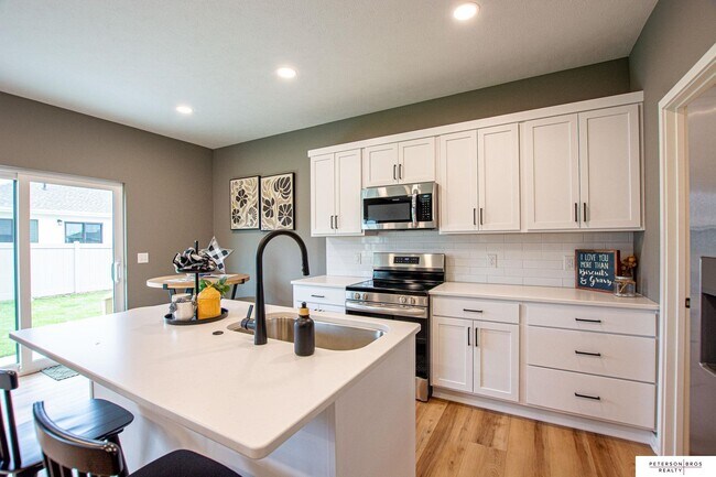 Building Photo - 14804 Willow St