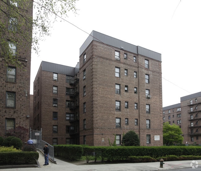 Building Photo - Kew Plaza