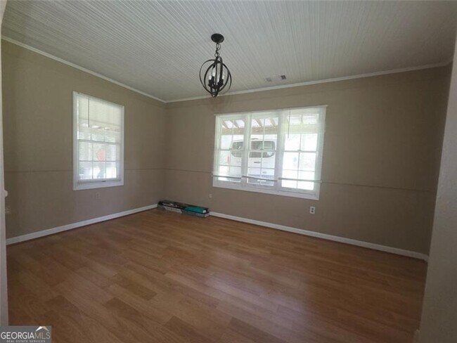 Building Photo - 220 Tuscarora Trail