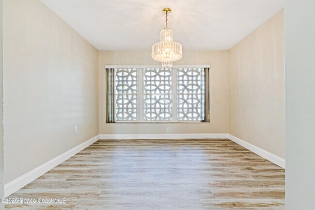 Building Photo - 1730 Canal Ct