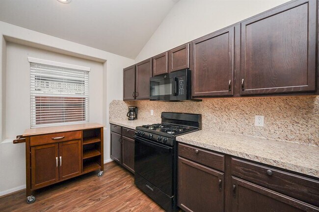 Building Photo - 15111 Longleaf Frst Dr