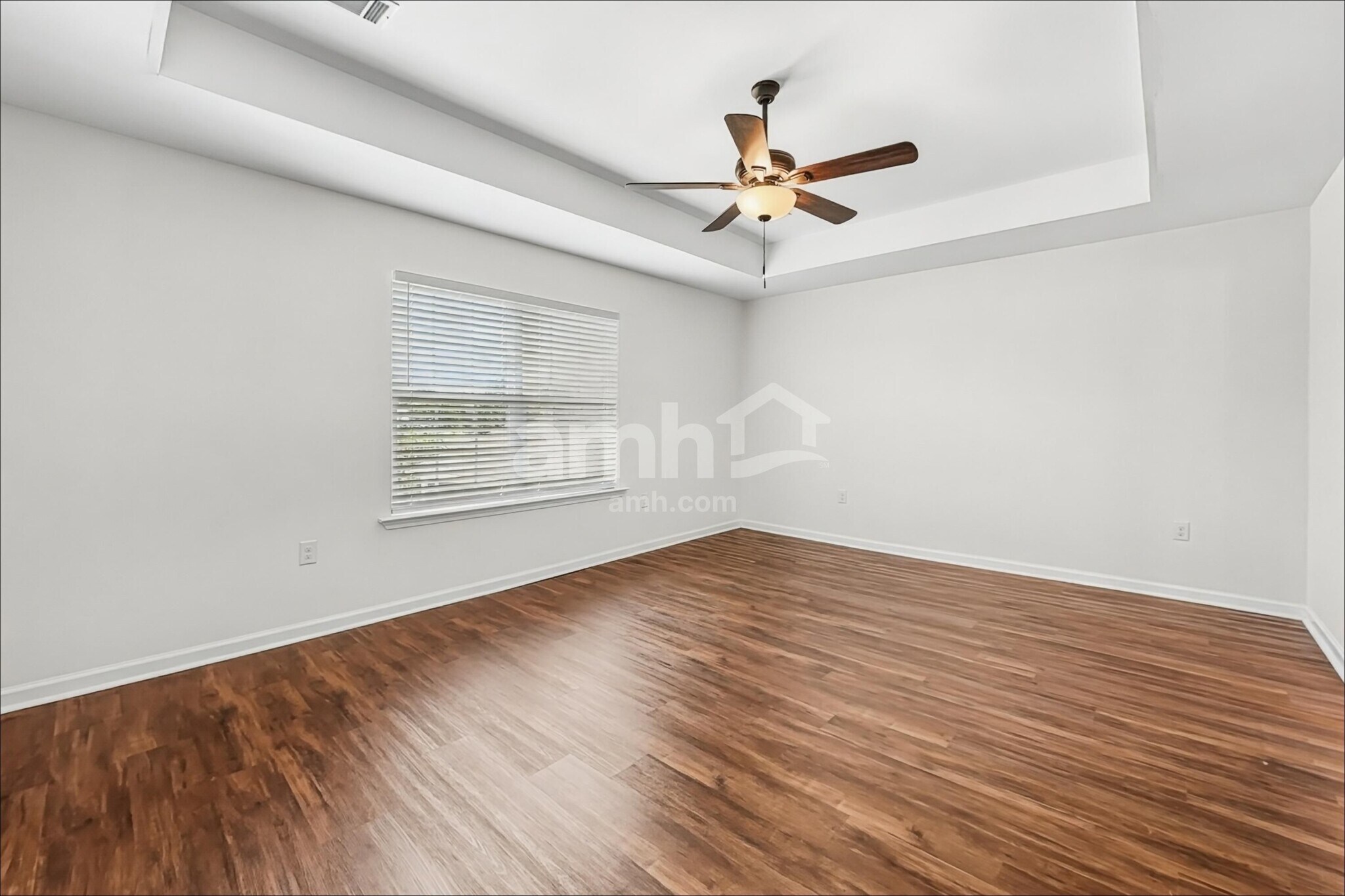 Building Photo - 455 Sunbury Dr