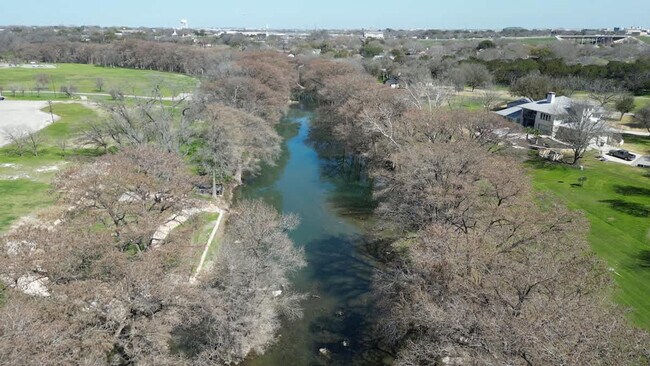 Building Photo - 730 E Mather St