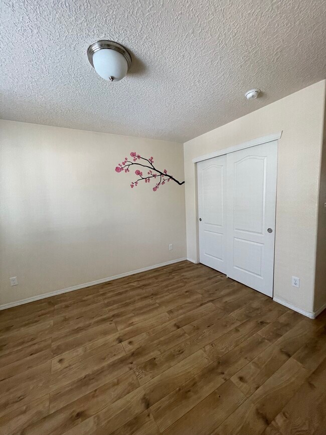 3rd Bedroom - 11019 Marina Gate Trl NE