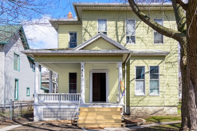 Primary Photo - 1408 7th St