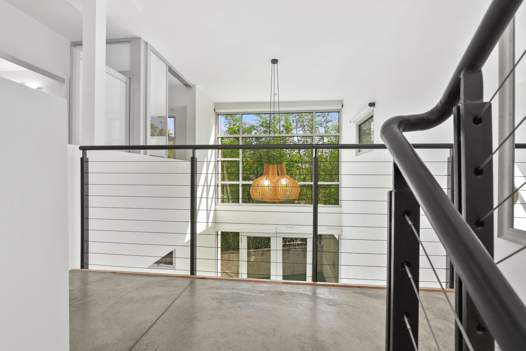 Building Photo - 4111 Sunset Blvd