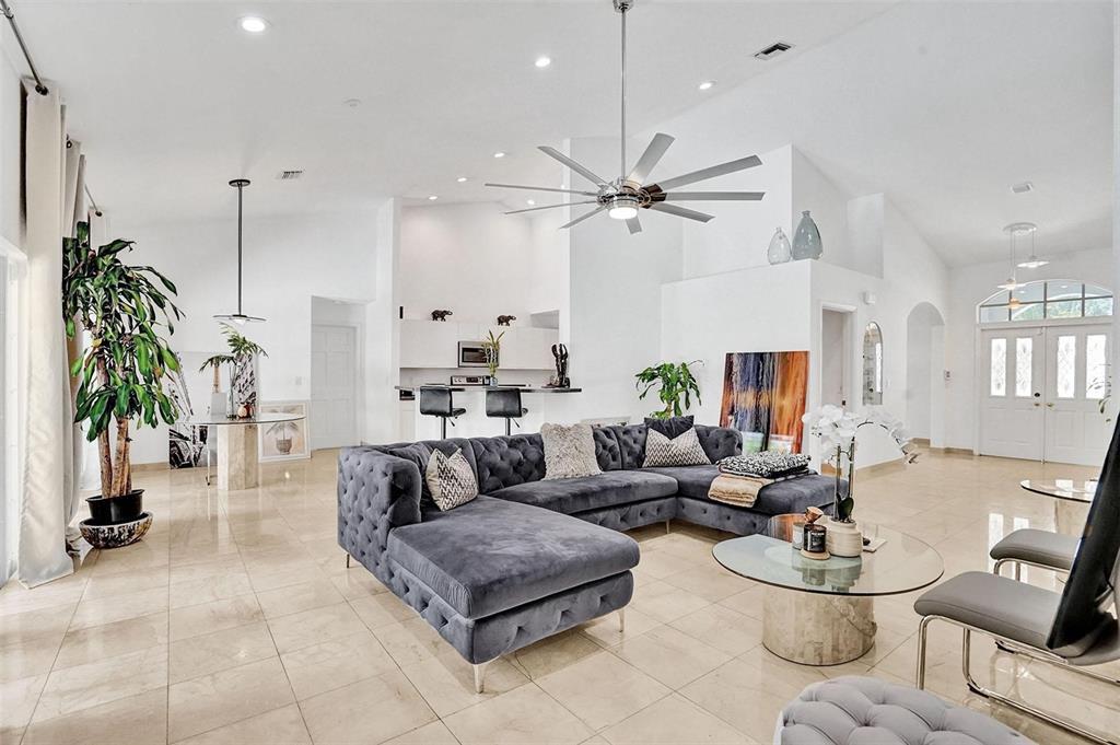 Building Photo - 6512 NW 54th Ct