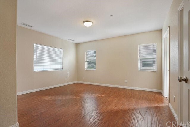 Building Photo - 606 E Orangewood Ave