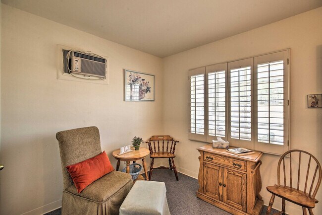 Building Photo - 107 W Windsor Ave