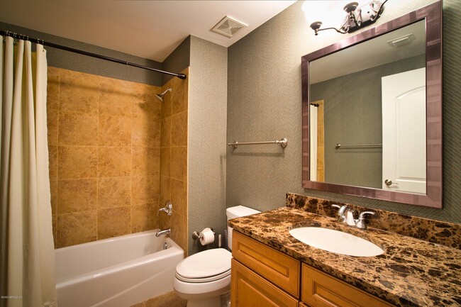 Building Photo - 525 3rd St N