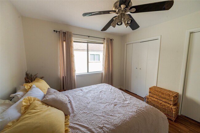 Building Photo - 1829 Augusta Dr