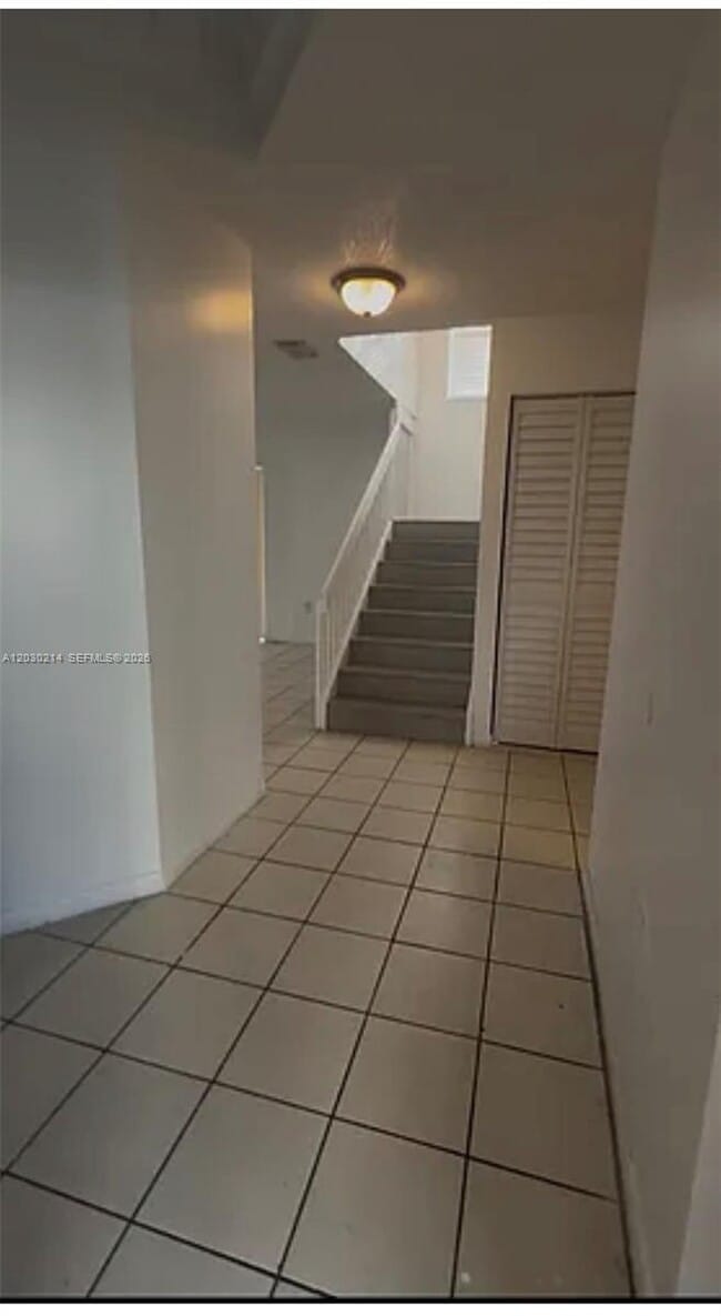 Building Photo - 127 SW 159th Way