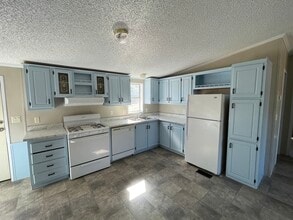 Building Photo - 30 S 100 W