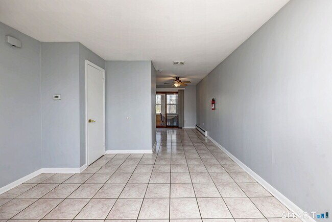 Building Photo - 1 Cora St