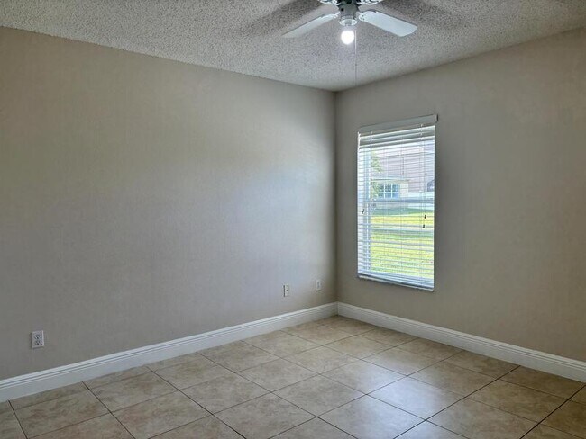 Building Photo - 15133 Moultrie Pointe Rd