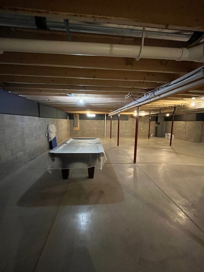 Building Photo - Charming Rural Retreat in Richwood- Fiber Internet Included!