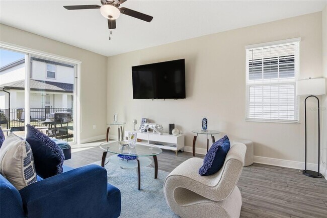 Building Photo - 7745 Somersworth Dr