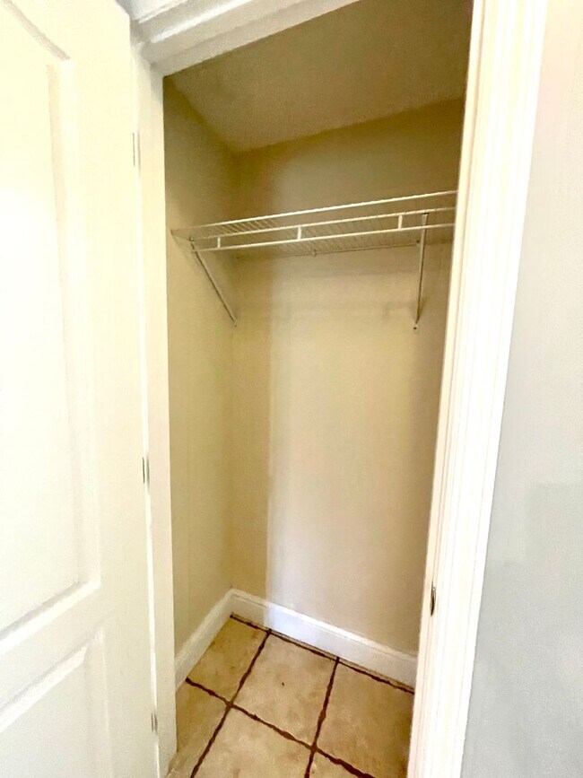 Building Photo - Modern 3-Bedroom 3-Bath  Home for Rent in Mt Washington, Pittsburgh, PA