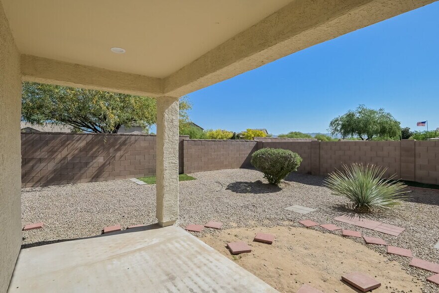 Building Photo - 14214 N Spear Point Way