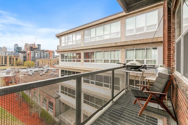 Building Photo - 901 N 3rd St