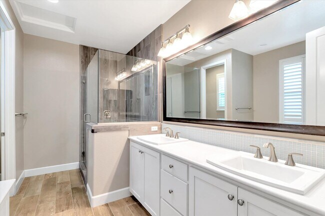 Building Photo - Wow! What a Great Home! Available Soon!