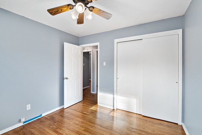 Building Photo - 12010 Glenpark Dr