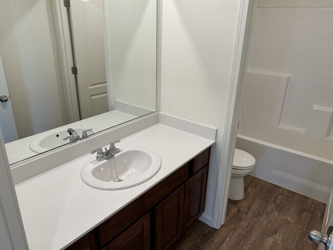 Building Photo - 4 Bedroom Home with His and Hers Closets in Weston Ranch, Gated Community!