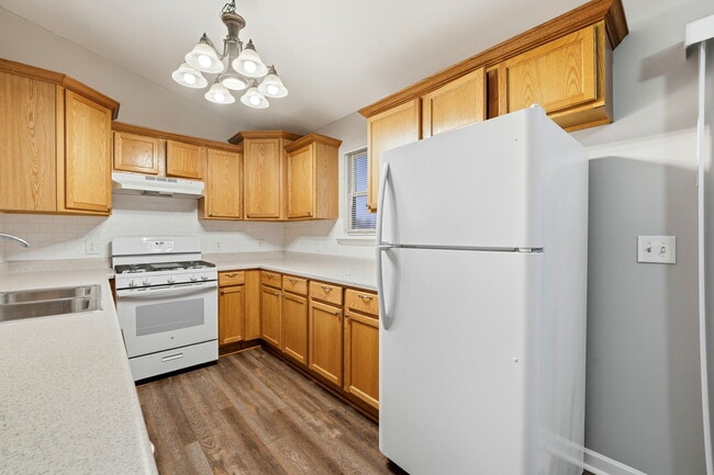 Building Photo - 1275 Penny Ln