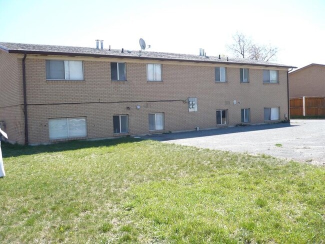 Building Photo - 1542 S 400 E