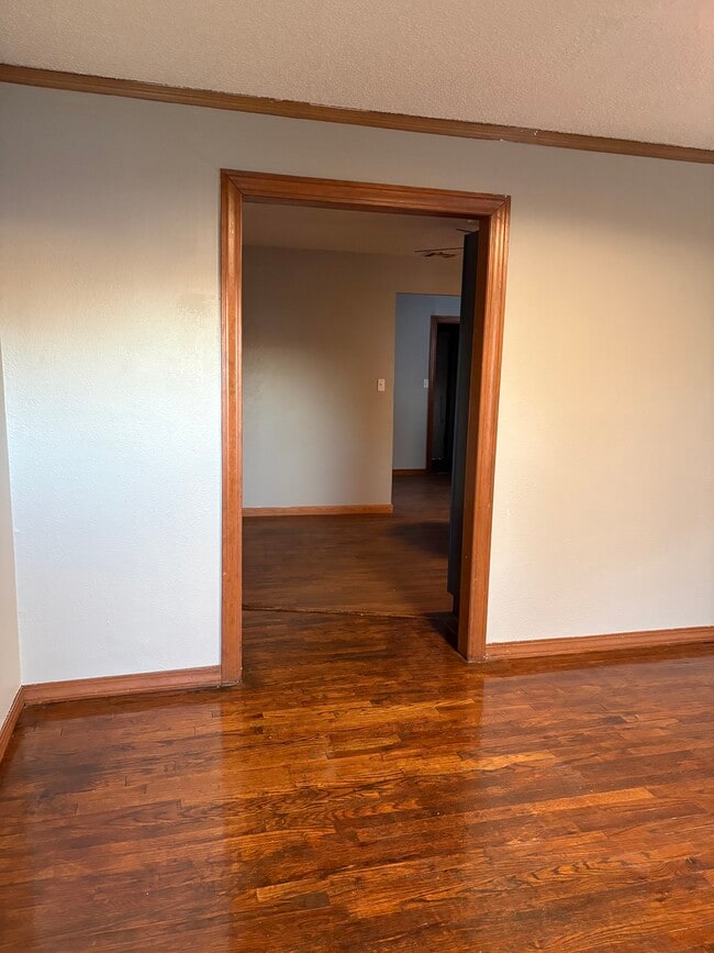 Building Photo - 1421 E Lockheed Ct