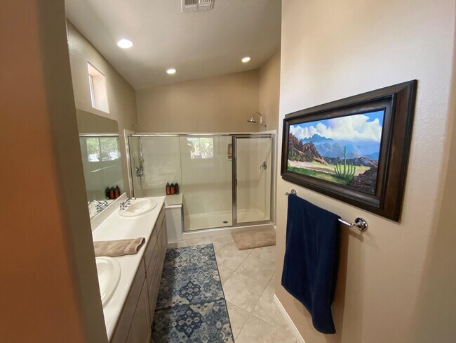 Building Photo - 80100 Presidio Ct