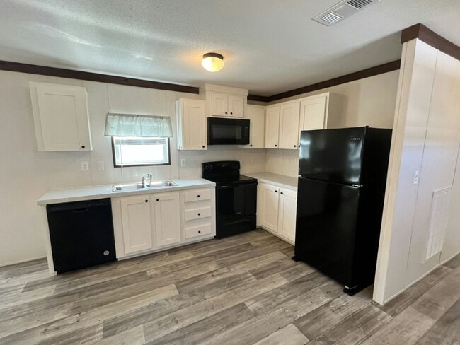 Building Photo - 31 Park Pl