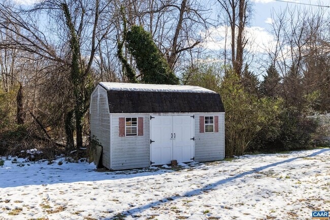 Building Photo - 703 Tilman Rd