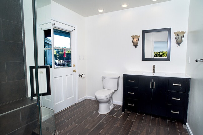 Primary Bathroom - 3650 Sapphire Dr