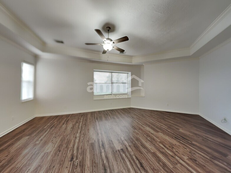 Building Photo - 21231 Riverside Ridge Ln