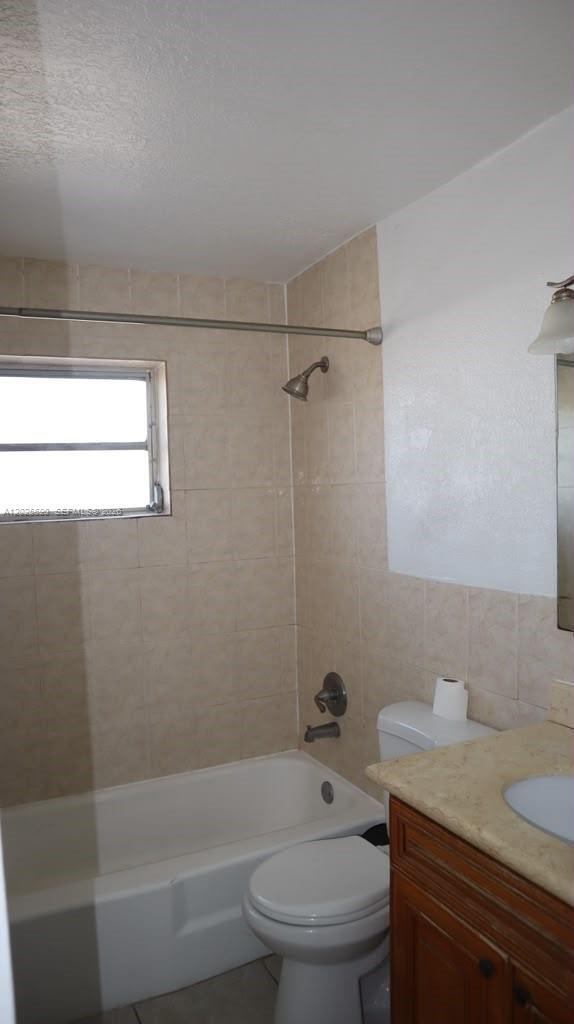 Building Photo - 7235 SW 94th Pl