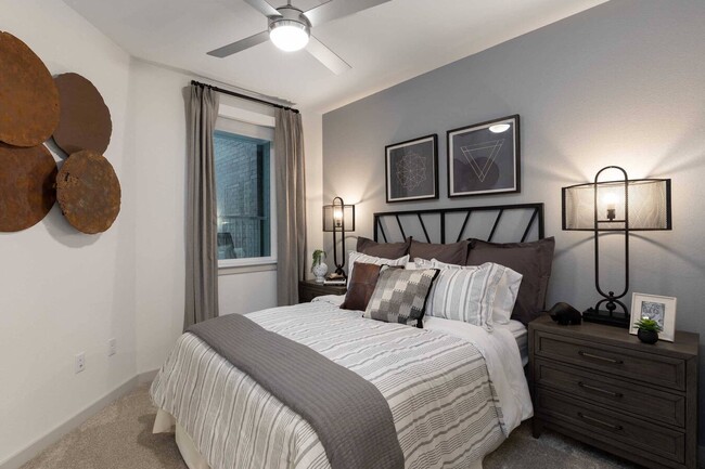 Building Photo - Now Leasing – Get Up to 4 Weeks Free!
