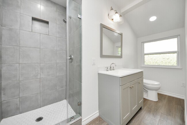 Building Photo - 7004 Conley St