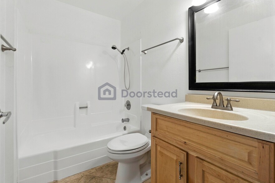 Building Photo - 9175 Campina Dr