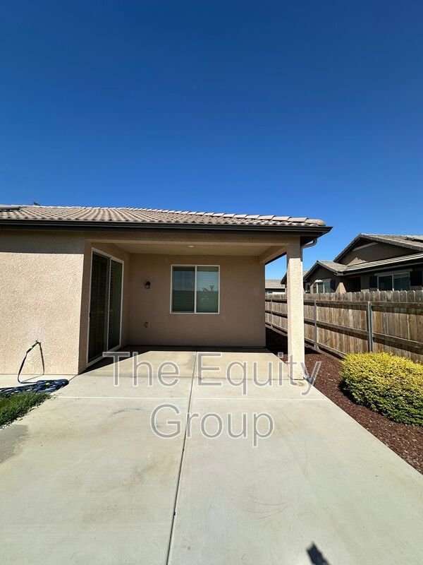 Building Photo - 3208 N Rova Ct