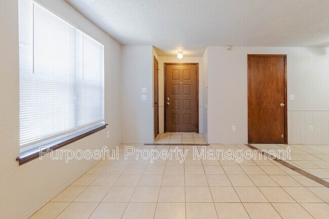 Building Photo - 930 SW 63rd St