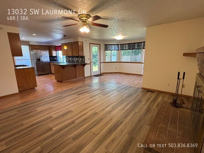 Building Photo - 13032 SW Laurmont Dr