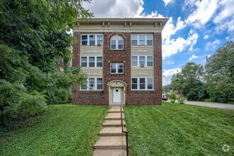 Building Photo - 2704-2706 Benton Blvd