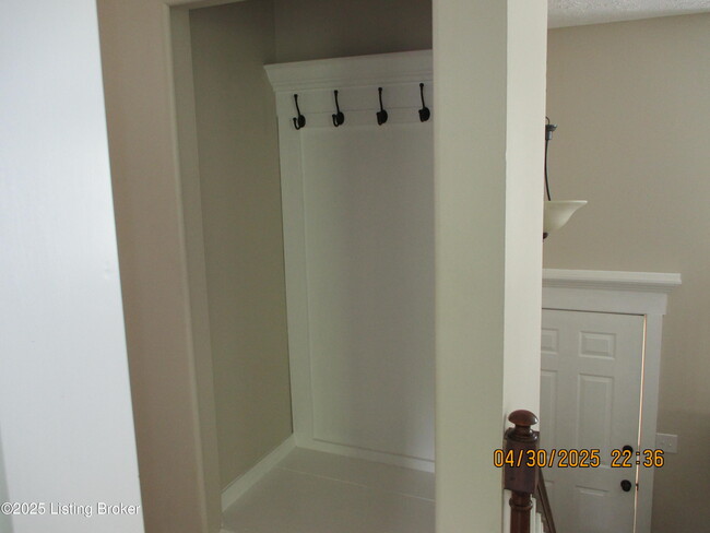Building Photo - 4761 Shenandoah Dr