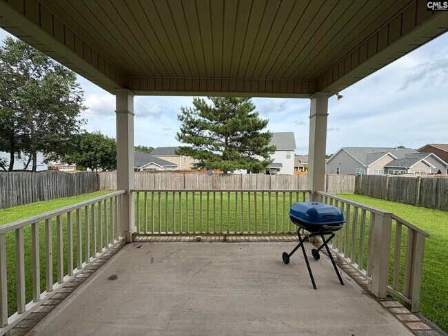 Building Photo - 137 Rossmore Dr