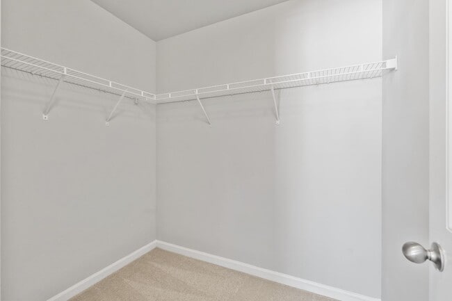 Building Photo - 3 Bedroom Townhome in Stonecrest!