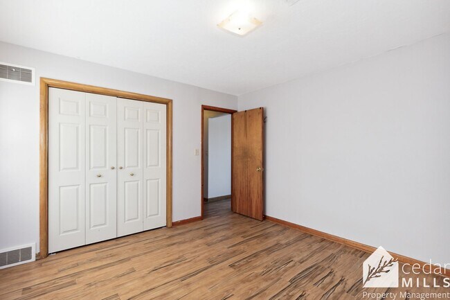 Building Photo - 1731 N Holyoke St