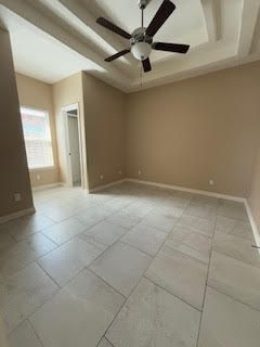 Building Photo - 2713 E Eisenhower Ave