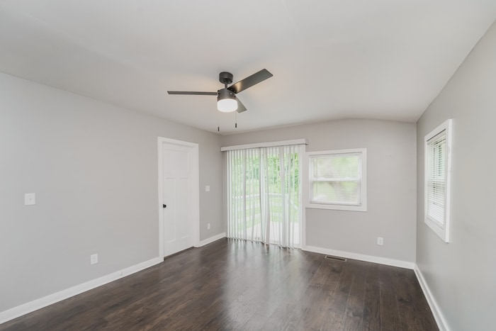 Building Photo - 1033 Gaither Pl NW