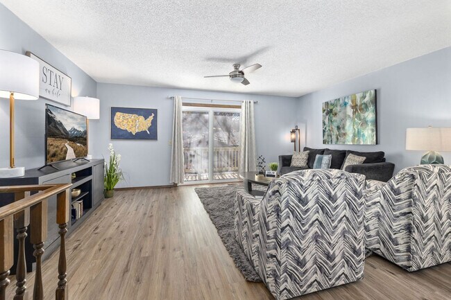 Primary Photo - 9 August Ln